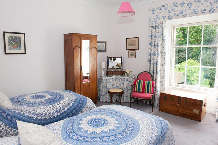 Lough Bawn House Co Weatmeath Country House accommodation bed and breakfast blue room